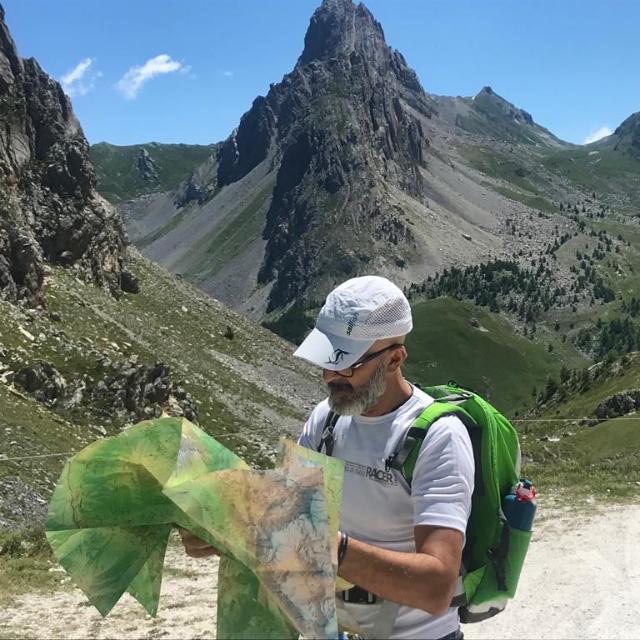 Massimo Ciricillo - Interior Designer e Geometra ritratto professionale